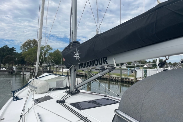 Jeanneau 440 Yacht For Sale