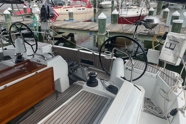 Paramour 44ft Jeanneau Yacht For Sale