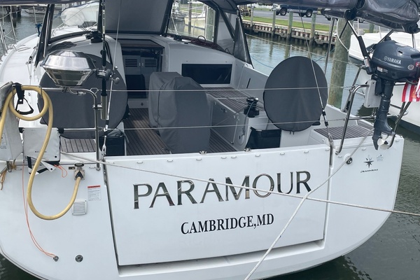Paramour 44ft Jeanneau Yacht For Sale