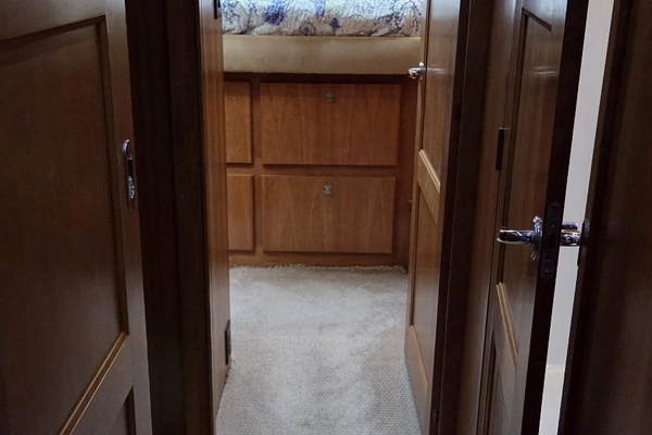 Navigator 5400 Yacht For Sale