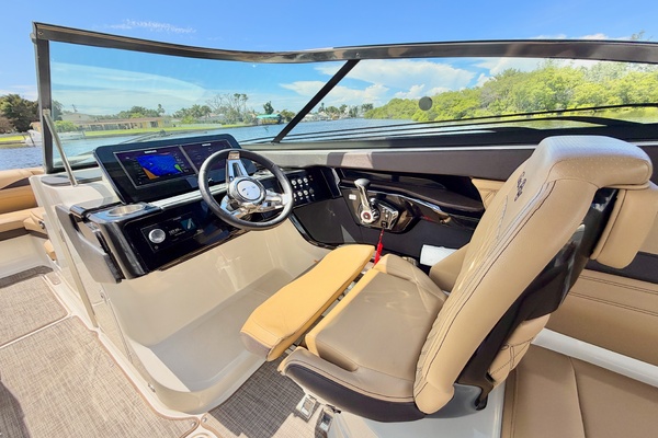26ft Sea Ray Yacht For Sale