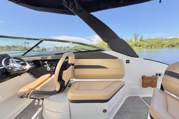 26ft Sea Ray Yacht For Sale
