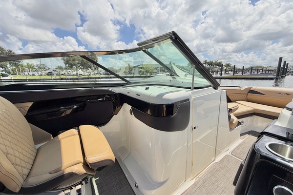 26ft Sea Ray Yacht For Sale