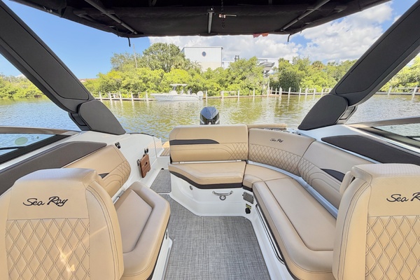 26ft Sea Ray Yacht For Sale