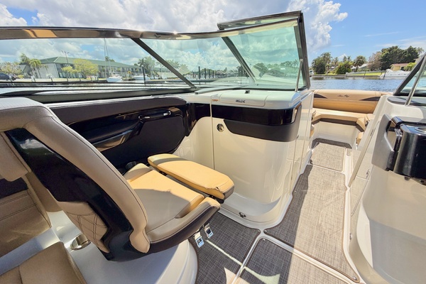 26ft Sea Ray Yacht For Sale