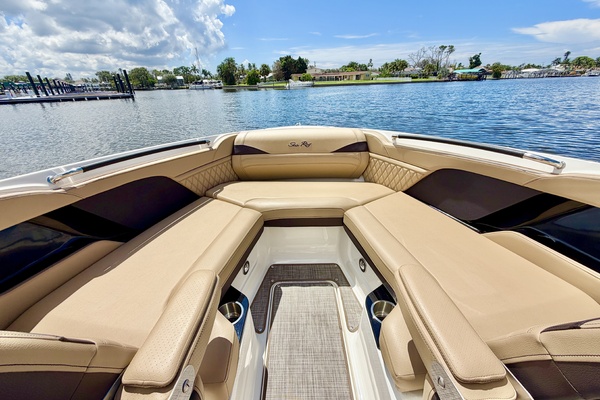 26ft Sea Ray Yacht For Sale