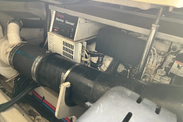 Sea Ray 440 Sundancer Yacht For Sale