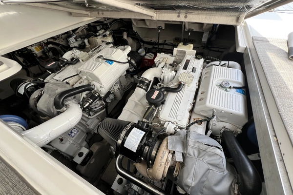 Sea Ray 440 Sundancer Yacht For Sale