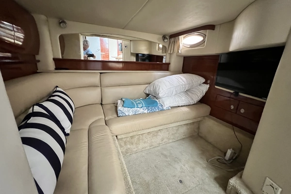 Sea Ray 440 Sundancer Yacht For Sale