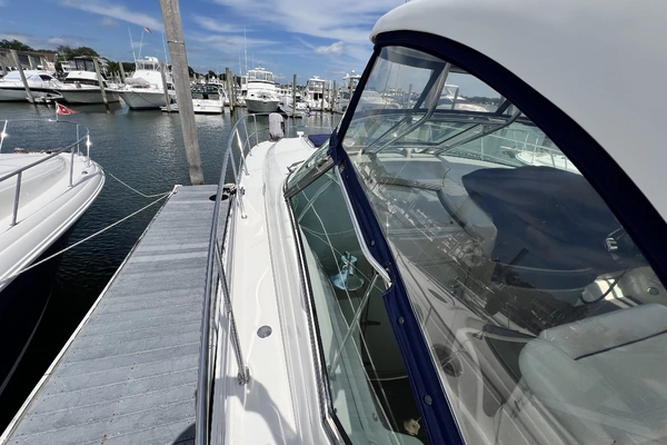 Sea Ray 440 Sundancer Yacht For Sale