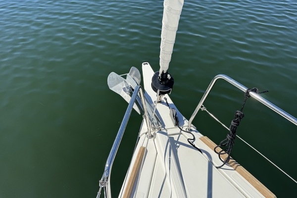 34ft Jeanneau Yacht For Sale