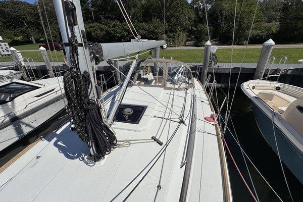 34ft Jeanneau Yacht For Sale