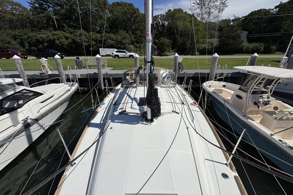 34ft Jeanneau Yacht For Sale
