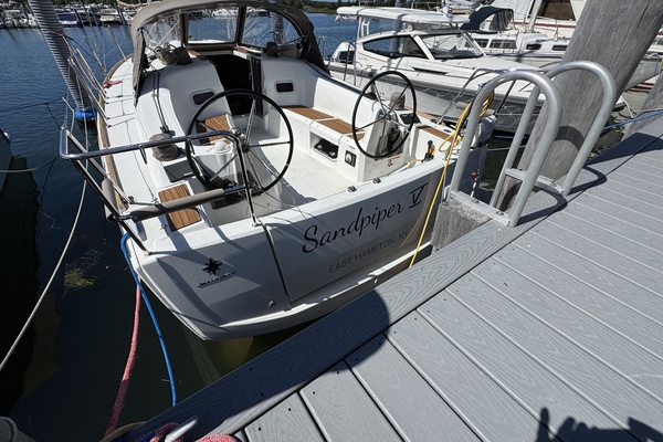 34ft Jeanneau Yacht For Sale