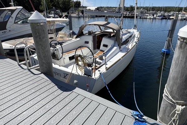 34ft Jeanneau Yacht For Sale