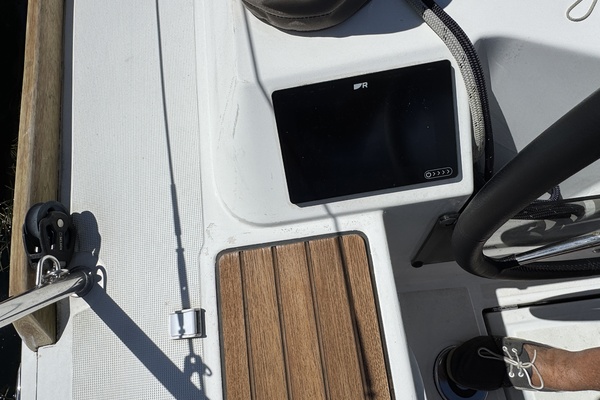34ft Jeanneau Yacht For Sale