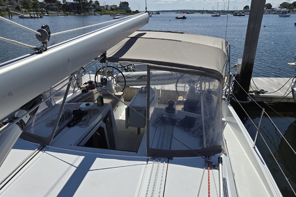 ZEITGEIST 41ft Jeanneau Yacht For Sale