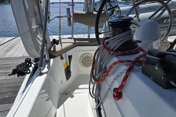 Jeanneau Sun Odyssey 410 Yacht For Sale