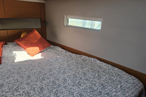 ZEITGEIST 41ft Jeanneau Yacht For Sale