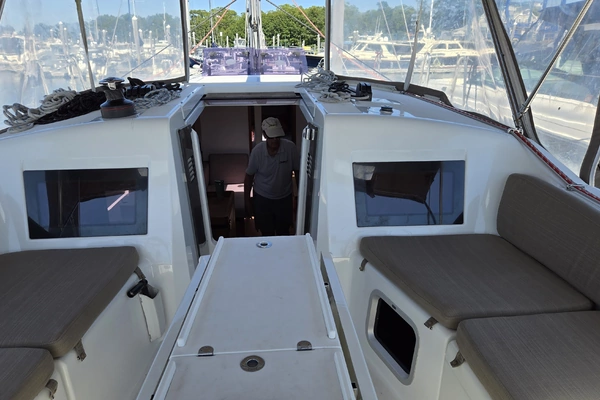 Jeanneau Sun Odyssey 410 Yacht For Sale