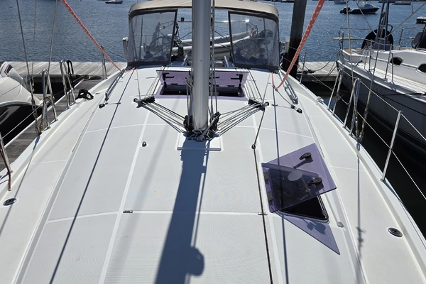 Jeanneau Sun Odyssey 410 Yacht For Sale