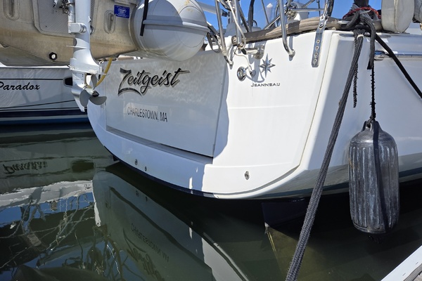 ZEITGEIST 41ft Jeanneau Yacht For Sale
