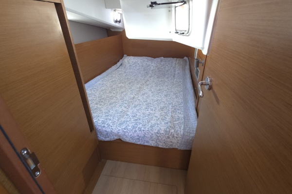 ZEITGEIST 41ft Jeanneau Yacht For Sale