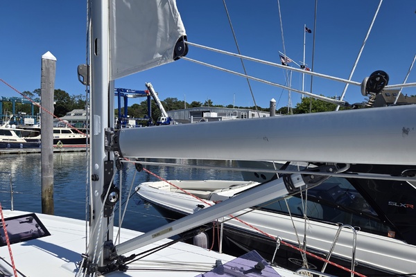 ZEITGEIST 41ft Jeanneau Yacht For Sale