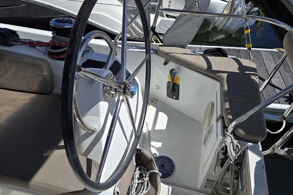ZEITGEIST 41ft Jeanneau Yacht For Sale