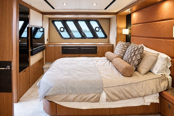 Sea Ray L650 Fly Yacht For Sale
