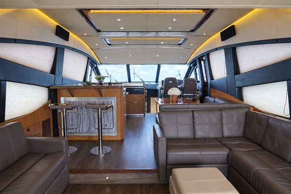 Thinks It s His 65ft Sea Ray Yacht For Sale