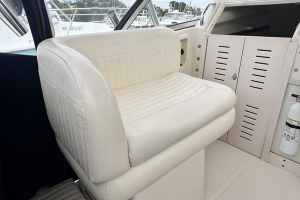 28ft Grady White Yacht For Sale
