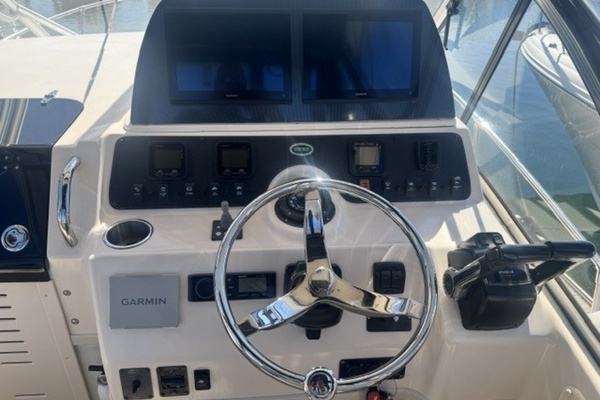 28ft Grady White Yacht For Sale