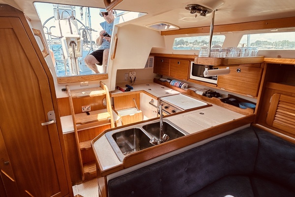 Pitter Patter 36ft Catalina Yacht For Sale