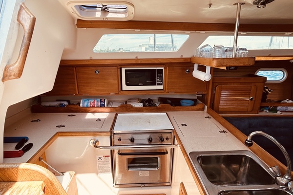 Pitter Patter 36ft Catalina Yacht For Sale
