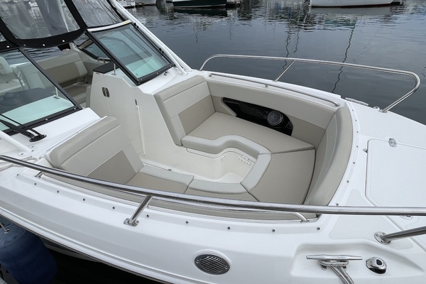 24ft Boston Whaler Yacht For Sale