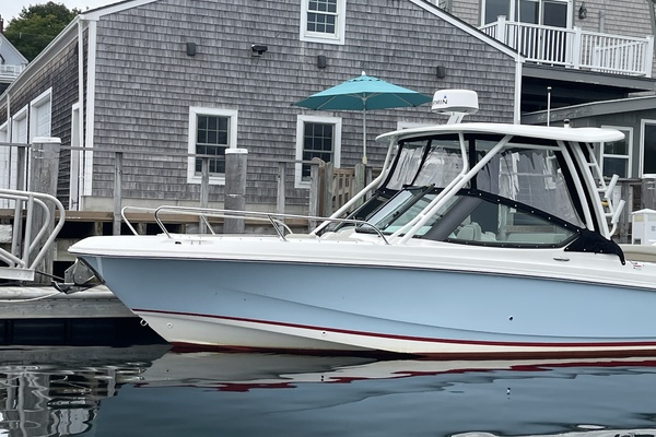 24ft Boston Whaler Yacht For Sale