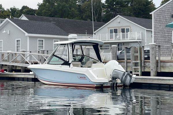 24ft Boston Whaler Yacht For Sale
