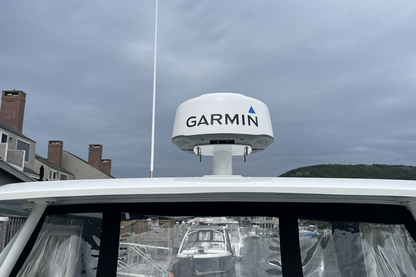 24ft Boston Whaler Yacht For Sale