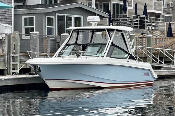 24ft Boston Whaler Yacht For Sale