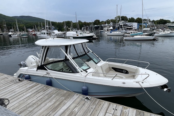 24ft Boston Whaler Yacht For Sale