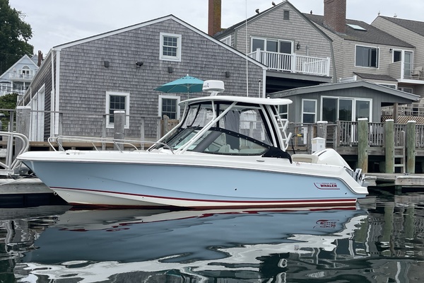 24ft Boston Whaler Yacht For Sale