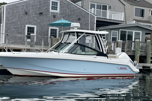 24ft Boston Whaler Yacht For Sale