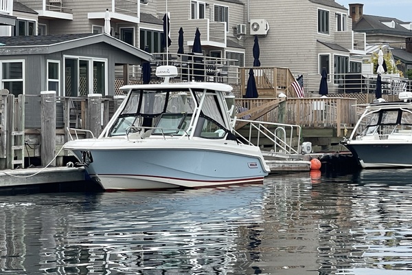 24ft Boston Whaler Yacht For Sale