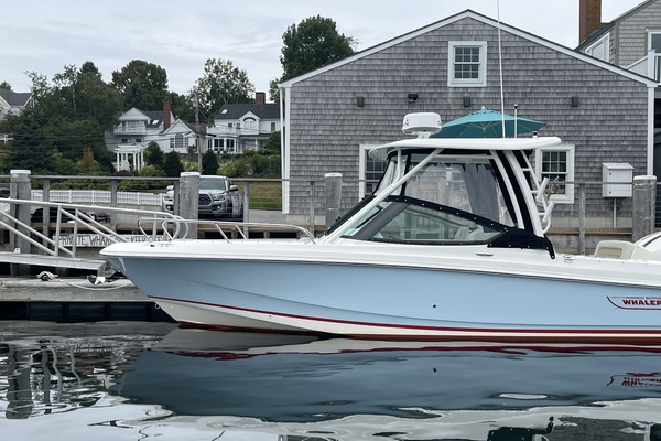 24ft Boston Whaler Yacht For Sale