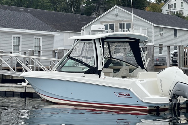 24ft Boston Whaler Yacht For Sale
