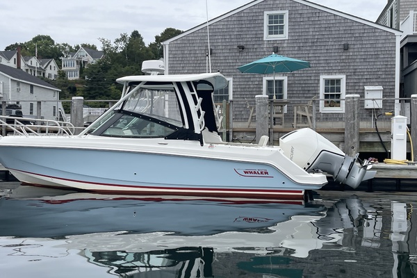 24ft Boston Whaler Yacht For Sale