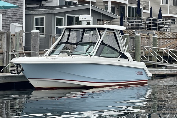 24ft Boston Whaler Yacht For Sale