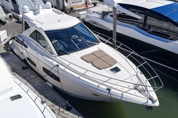 53-ft-Regal-2014-53 Sport Coupe- Atlantic City New Jersey United States  yacht for sale