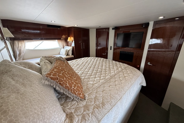 Regal 53 Sport Coupe Yacht For Sale
